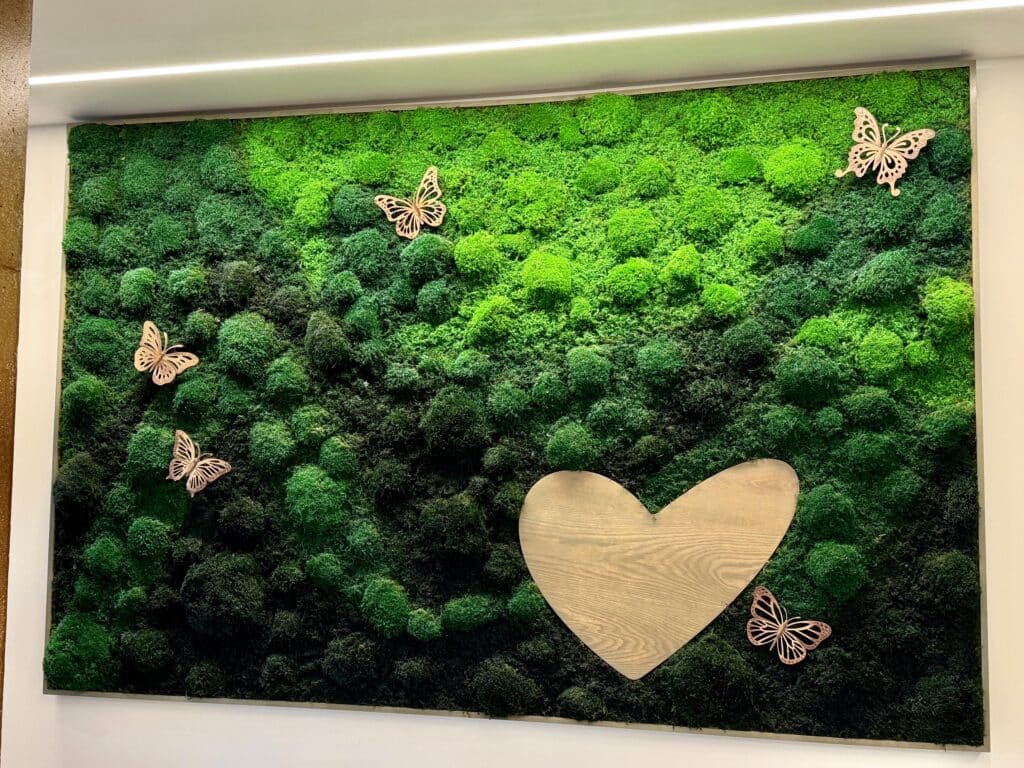 Moss Pure and the Ronald McDonald House of Atlanta Collaborated on a Stunning Live Moss Wall and Air Filter at New Innovation Center at Arthur M. Blank Hospital in Atlanta, Georgia.